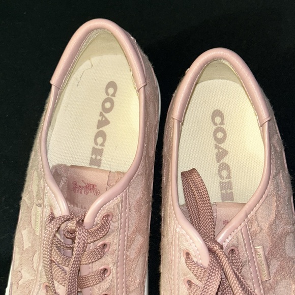 Coach Pink Sneakers Classic Low-Top Design - Picture 9 of 16